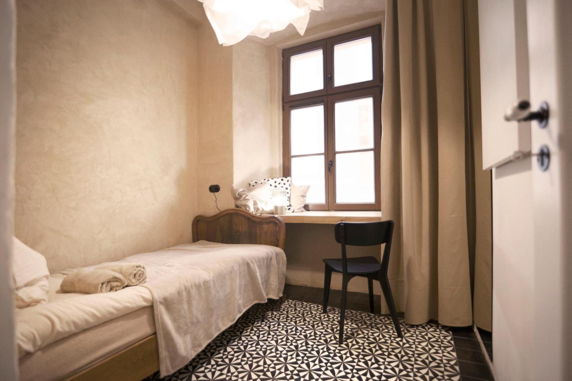 Charming / Old Town Center Apartment *
